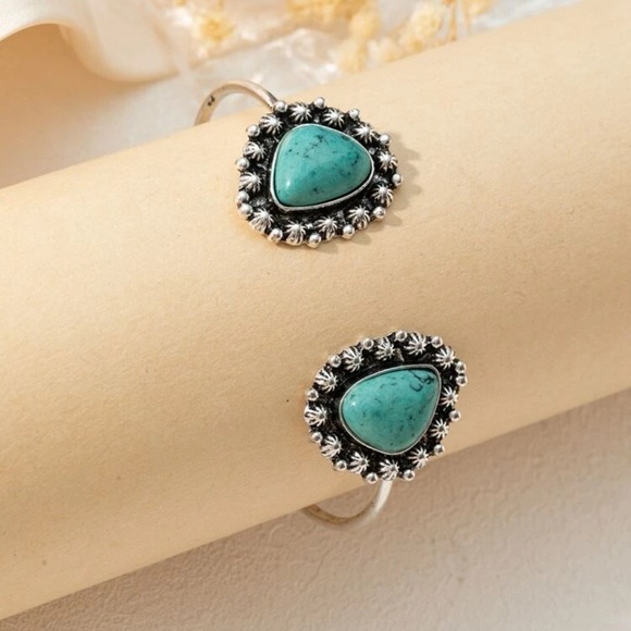 TURQUOISE Decor Cuff Bangle - Picture 3 of 3